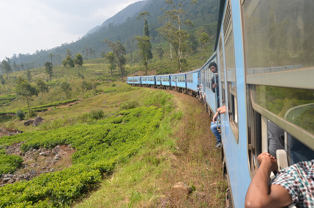 train sri lanka trek